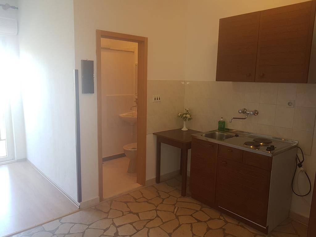 Apartments Plazibat Skrip Exterior photo
